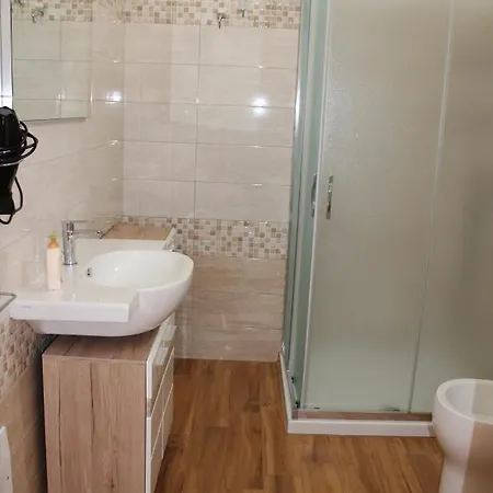 Karrares فندق مبيت وإفطار 3*