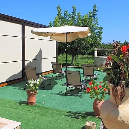 فندق مبيت وإفطار Karrares 3*